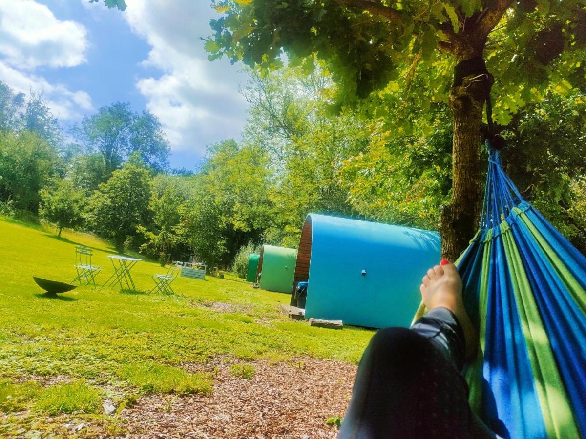 Battle Pods And Bells Glamping Hotell Exteriör bild